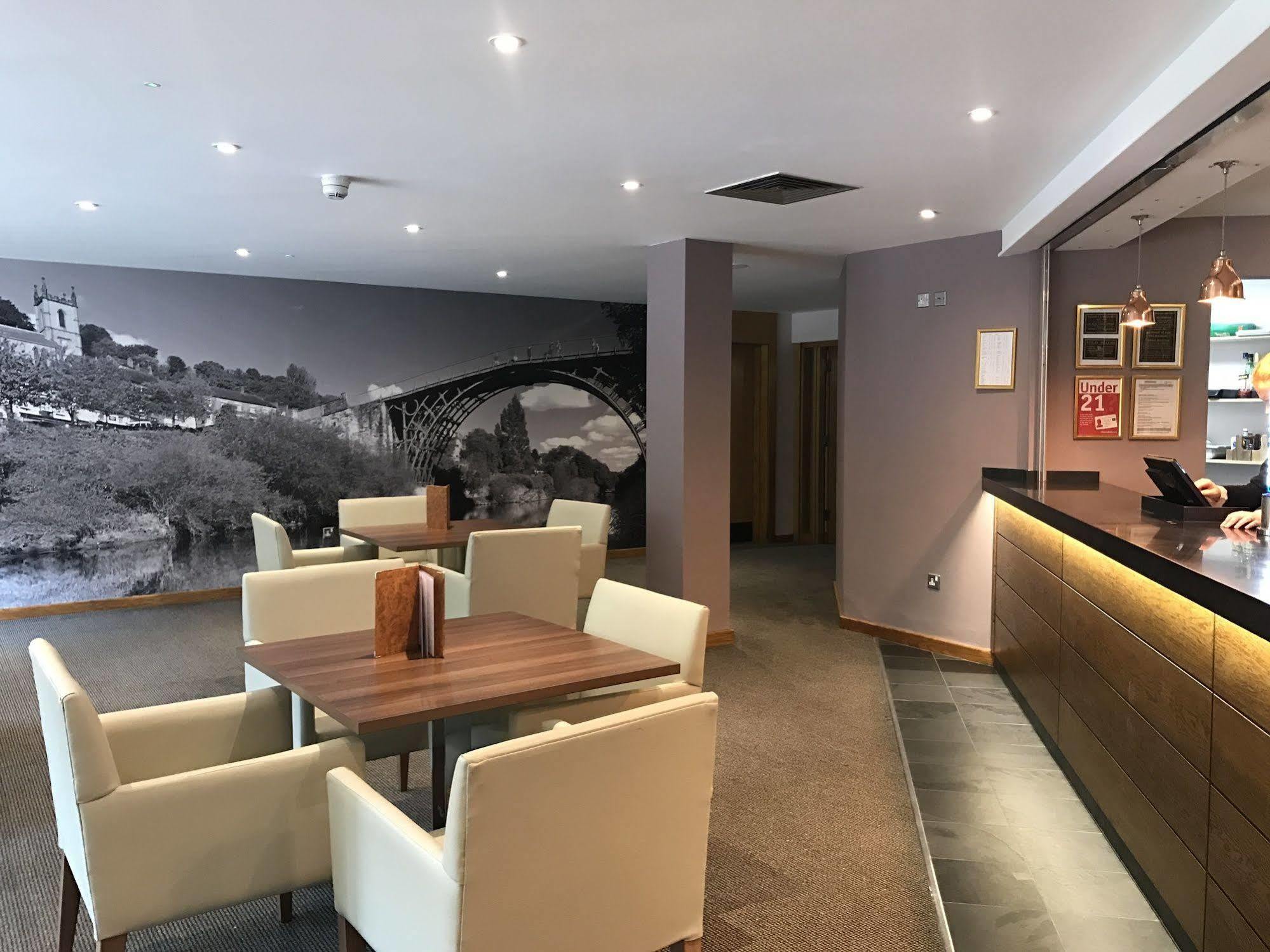 Ramada Telford Ironbridge Ξενοδοχείο Εξωτερικό φωτογραφία