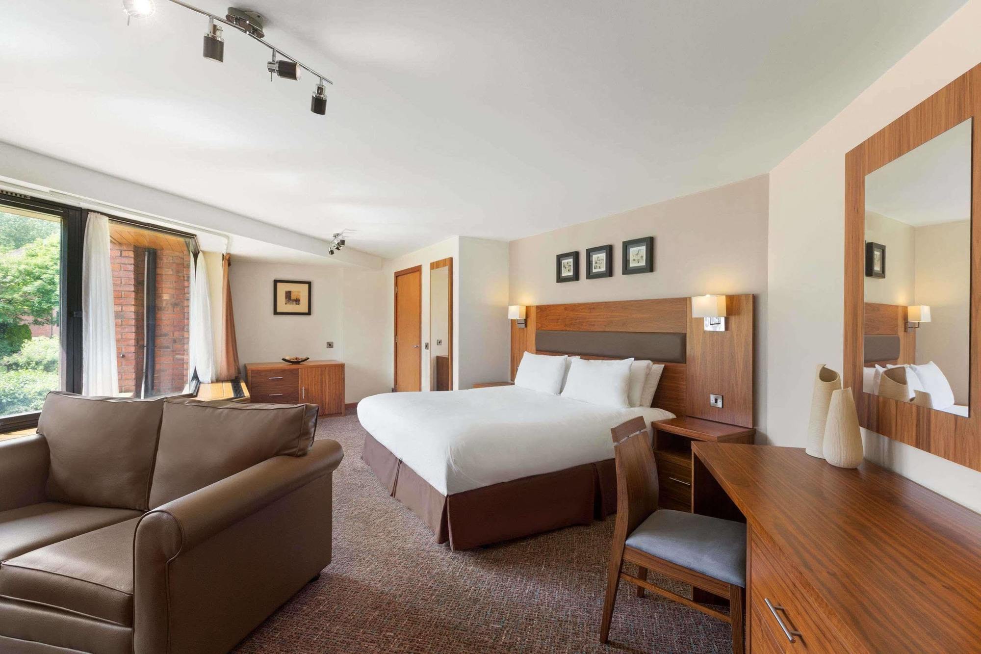 Ramada Telford Ironbridge Ξενοδοχείο Εξωτερικό φωτογραφία