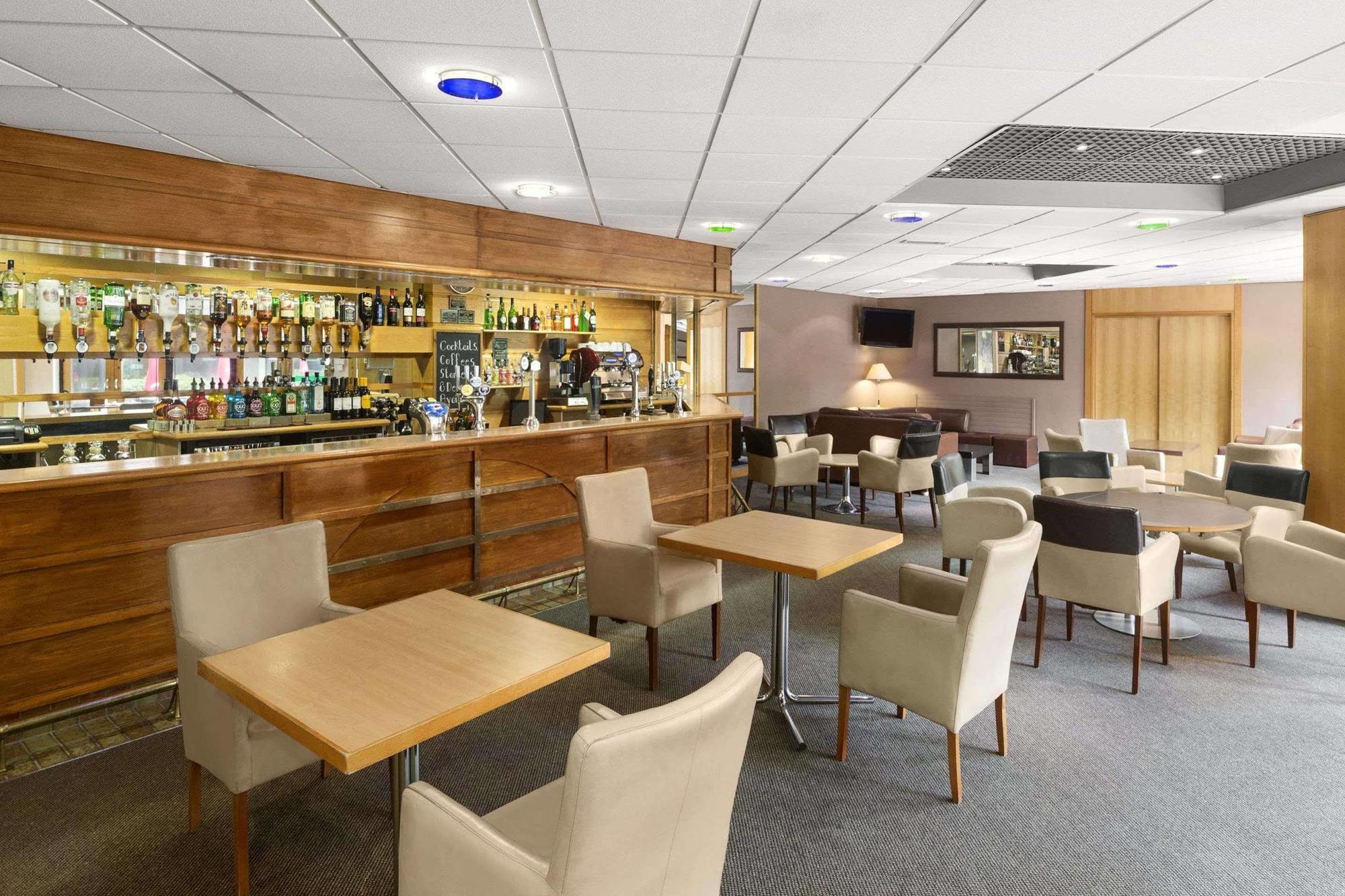Ramada Telford Ironbridge Ξενοδοχείο Εξωτερικό φωτογραφία
