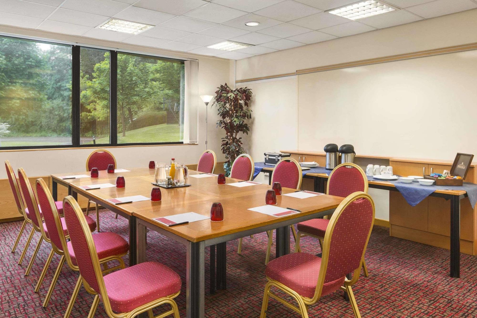 Ramada Telford Ironbridge Ξενοδοχείο Εξωτερικό φωτογραφία